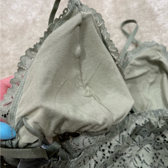 Lace Tank Top - Picture 4 of 5